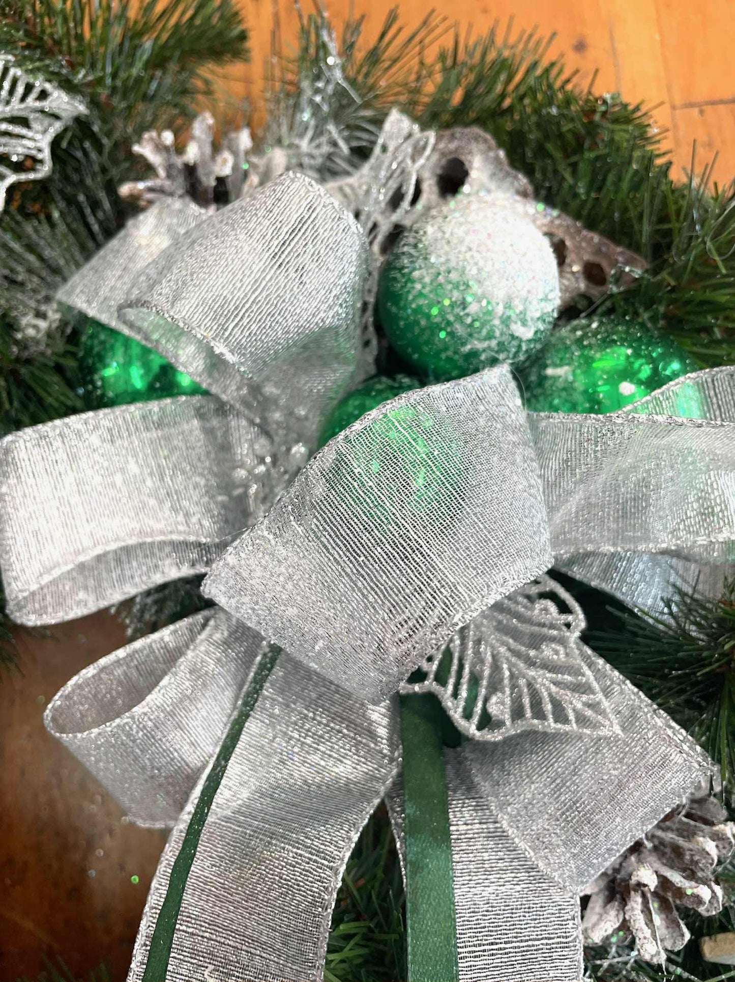 Large Christmas Wreath - Green Bauble