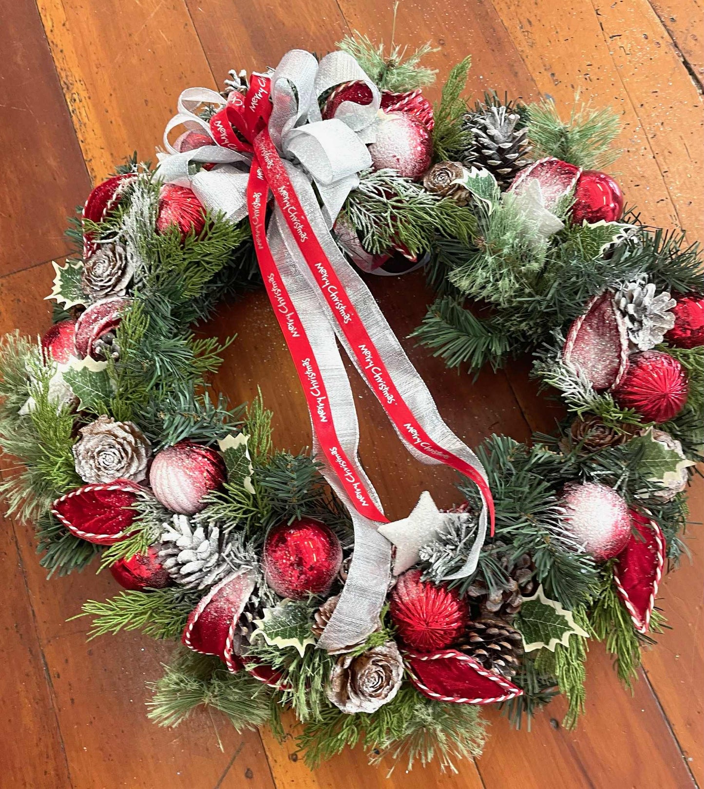 Large Christmas Wreath - Red Bauble